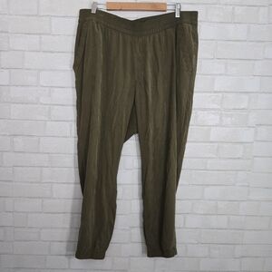 Old Navy green joggers